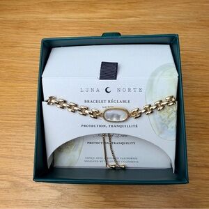 Gold Bracelet Luna Norte stunning bracelet NWT with protection stone